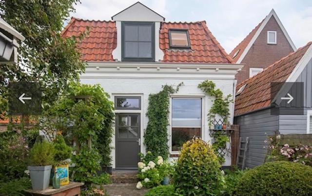 Uit Alle Windstreken * Hindeloopen